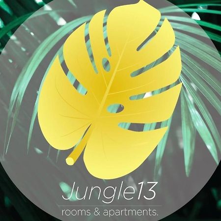 Jungle 13 - Room And Apartments Naples Extérieur photo