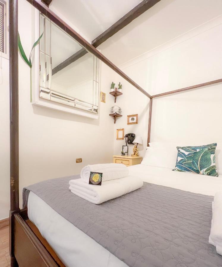 Jungle 13 - Room And Apartments Naples Extérieur photo